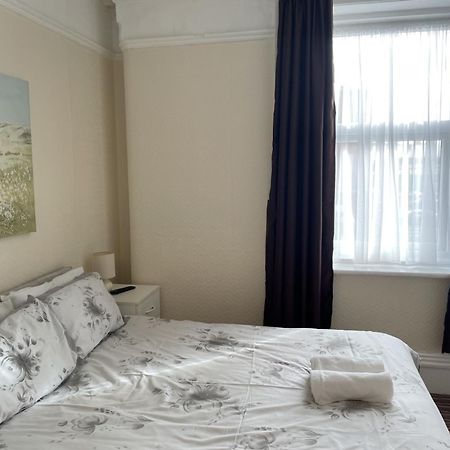 San Diego Guest House - Near Pleasure Beach ブラックプール エクステリア 写真